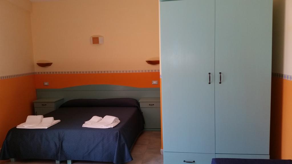Hotel Costa Antiga Sant'Anna Arresi Ngoại thất bức ảnh
