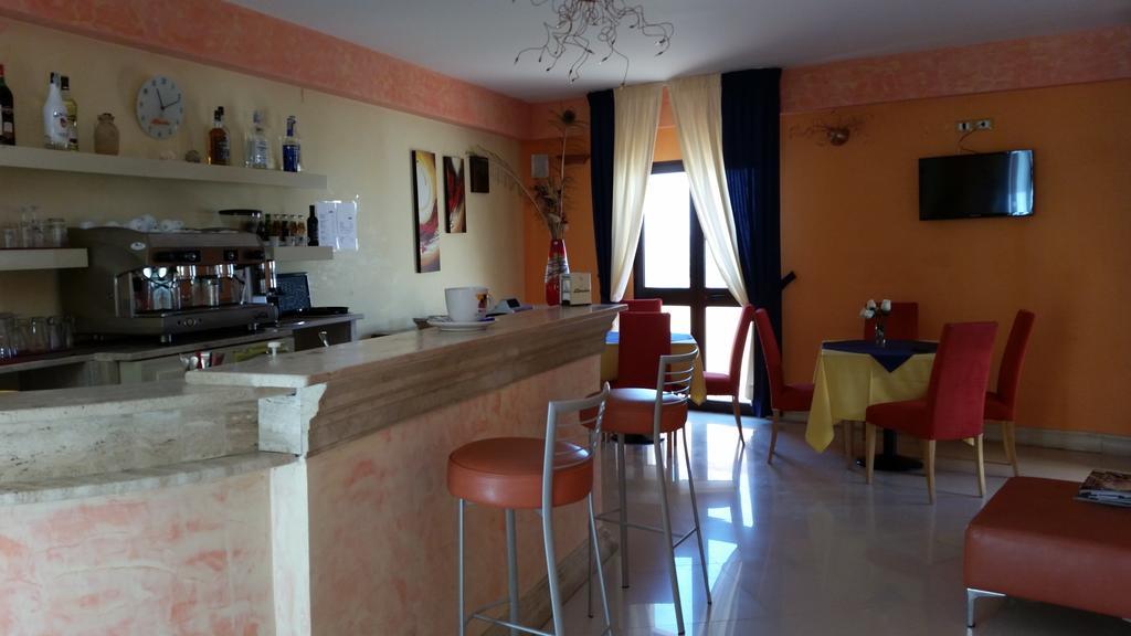 Hotel Costa Antiga Sant'Anna Arresi Ngoại thất bức ảnh