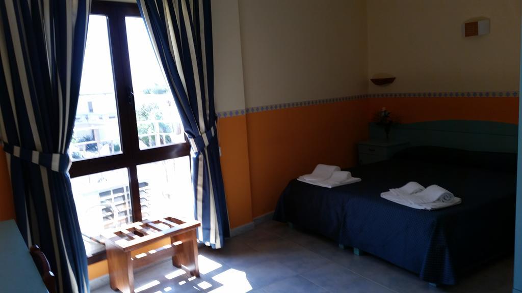 Hotel Costa Antiga Sant'Anna Arresi Ngoại thất bức ảnh